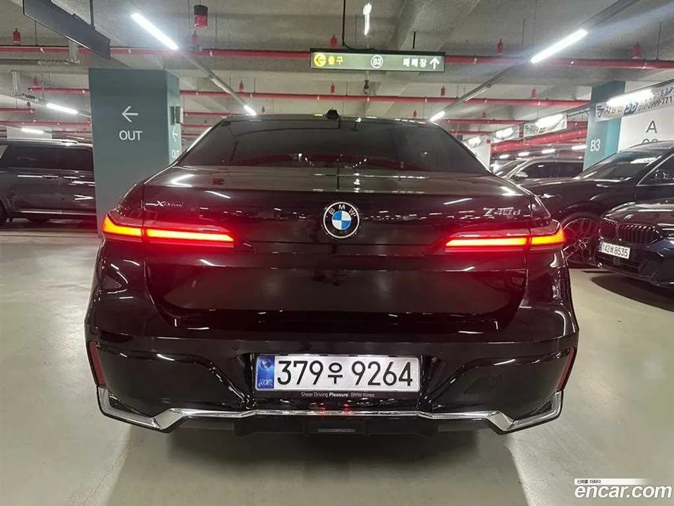 BMW 7 Series 740d xDrive M 2024 — миниатюра 2
