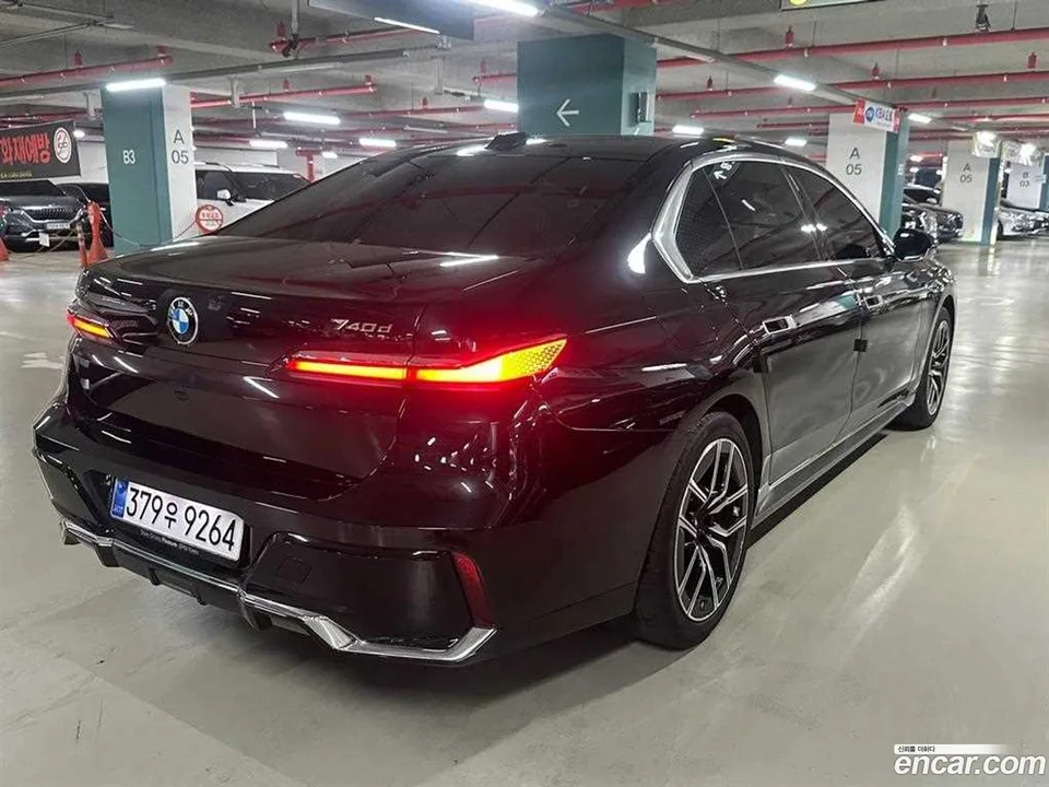 BMW 7 Series 740d xDrive M 2024 — миниатюра 4