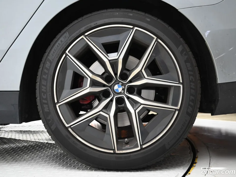 BMW 5 Series 520i M 2025 — миниатюра 5