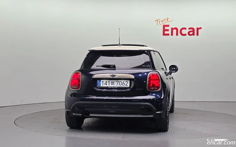MINI Cooper 2023 — миниатюра 4
