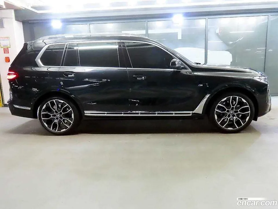 BMW X7 xDrive 40i M 6 2024 — thumbnail 3