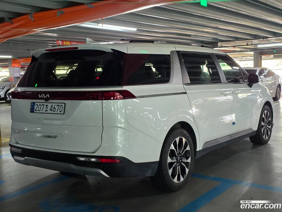 Kia Carnival 9 2022 — миниатюра 3