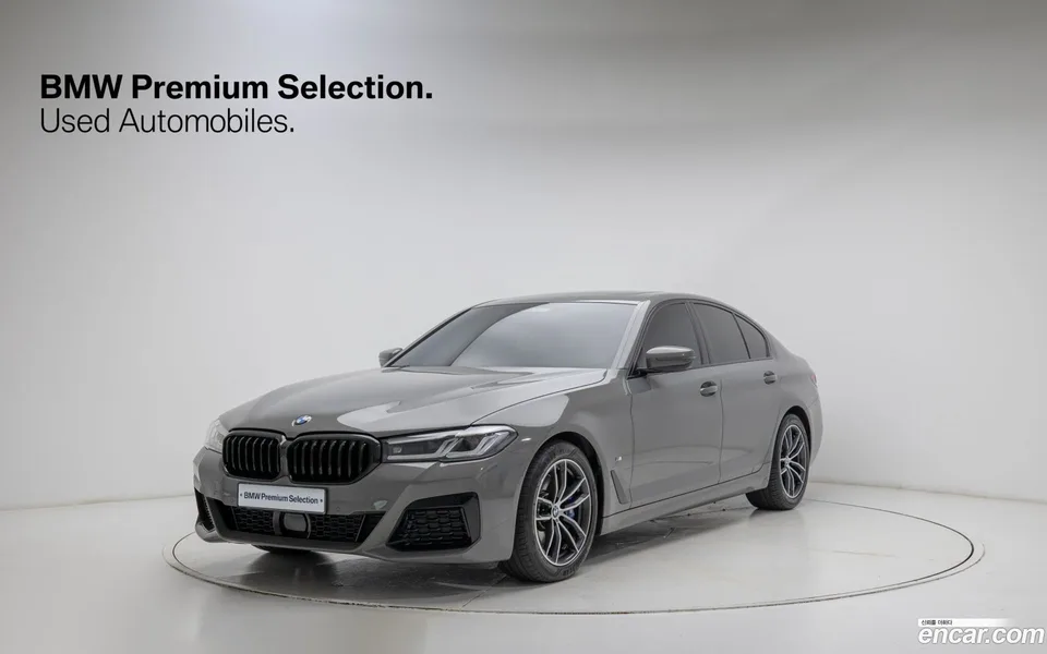 BMW 5 Series 520i M 2022 — фото 1, купить с доставкой в Москву
