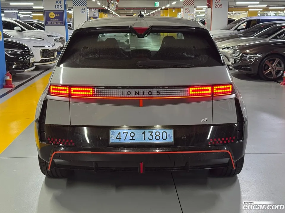Hyundai Ioniq 5 N 2025 — миниатюра 2