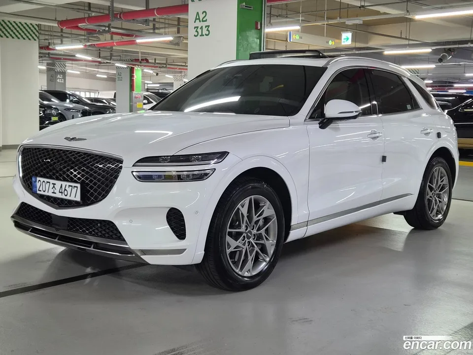 Genesis GV70 2.5T AWD 2023 — фото 1, купить с доставкой в Москву