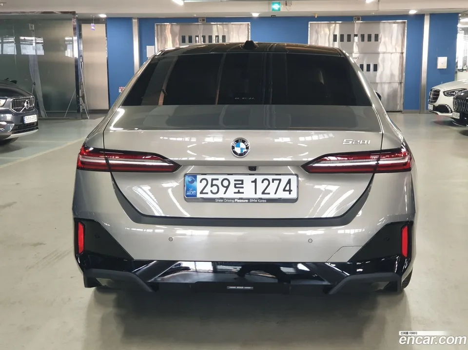BMW 5 Series 520i M 2025 — миниатюра 4