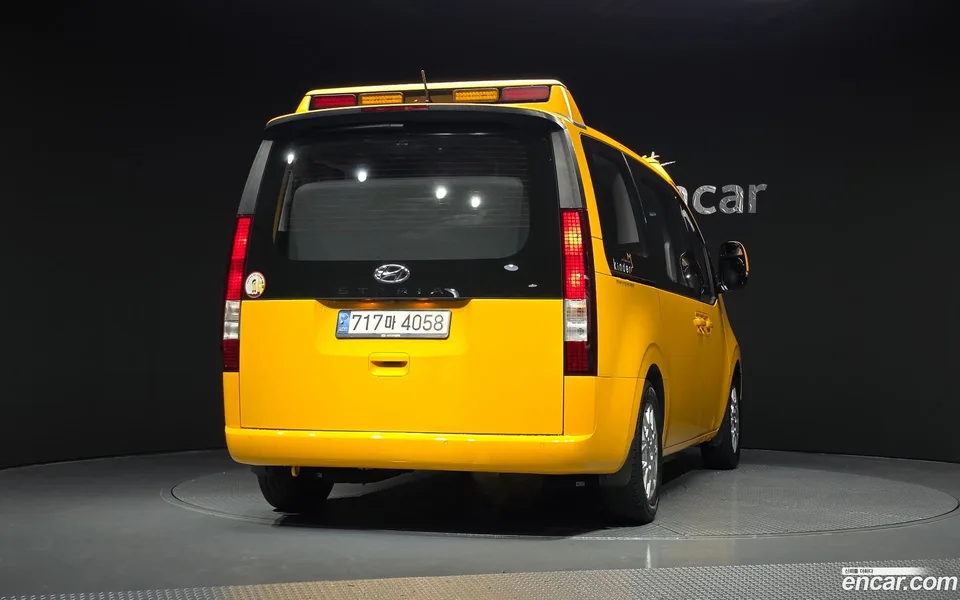 Hyundai Staria L3.5 2022 — миниатюра 4