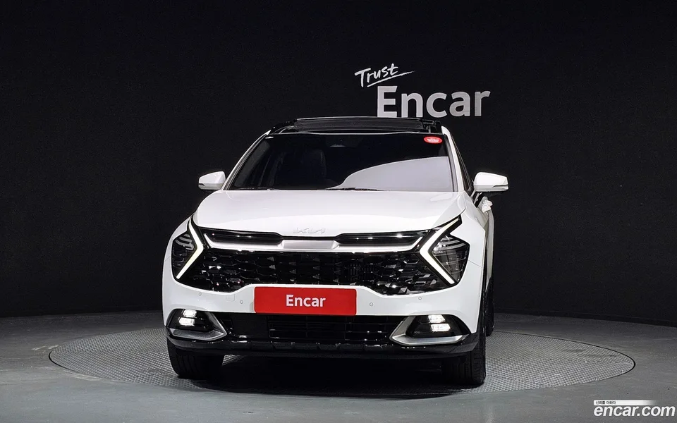 Kia Sportage Hybrid 2WD 2023 — миниатюра 3