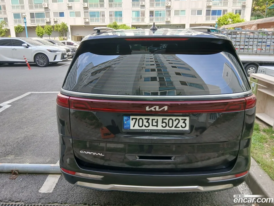 Kia Carnival 11 2022 — миниатюра 4