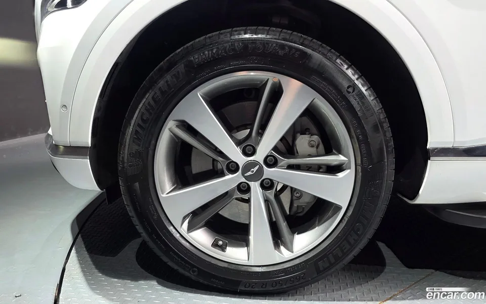 Genesis GV80 2.5T AWD 2023 — миниатюра 2