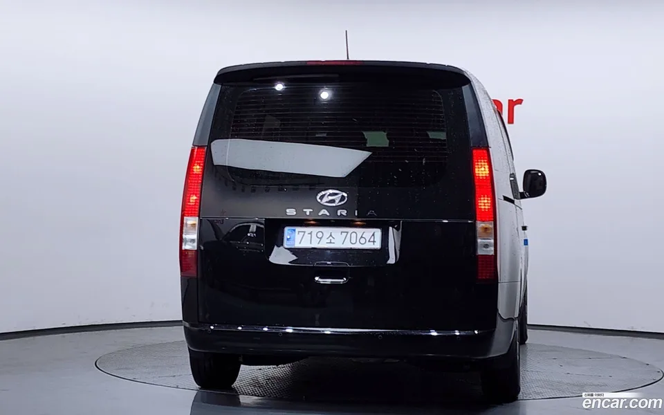 Hyundai Staria 11 2023 — миниатюра 4