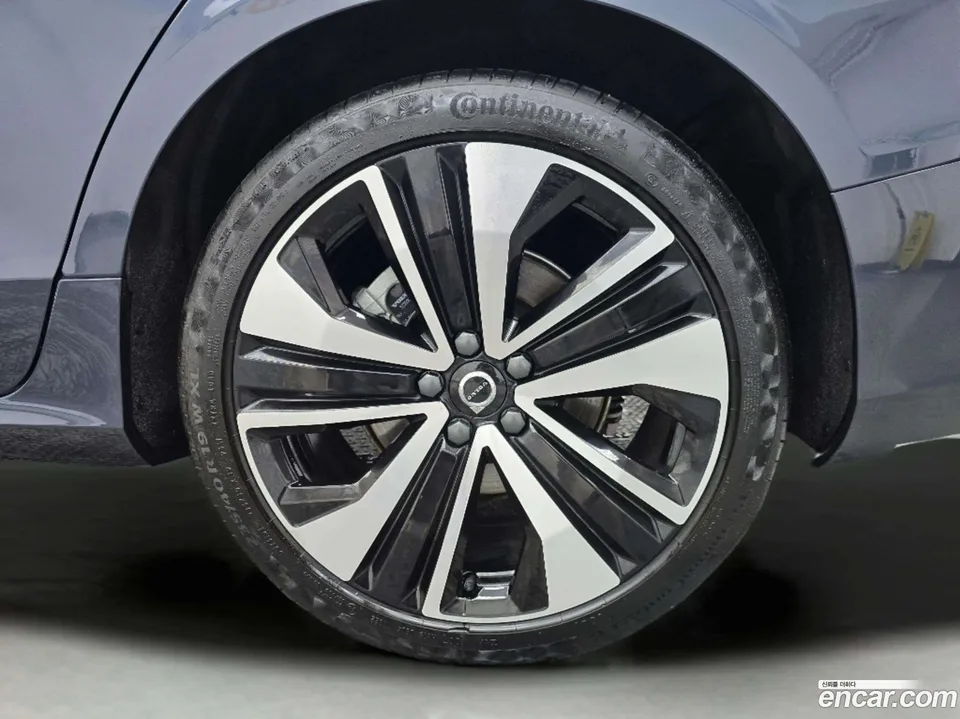 Volvo S60 B5 2023 — миниатюра 2