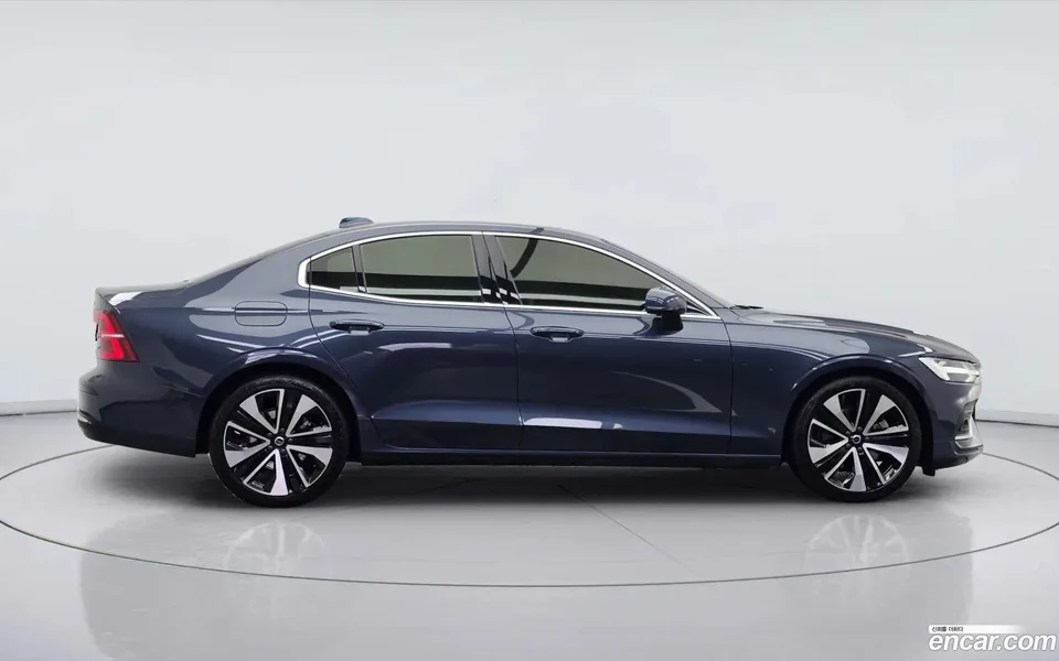 Volvo S60 B5 2023 — миниатюра 4