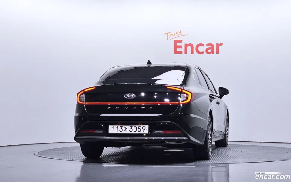 Hyundai Sonata Hybrid 2023 — миниатюра 4