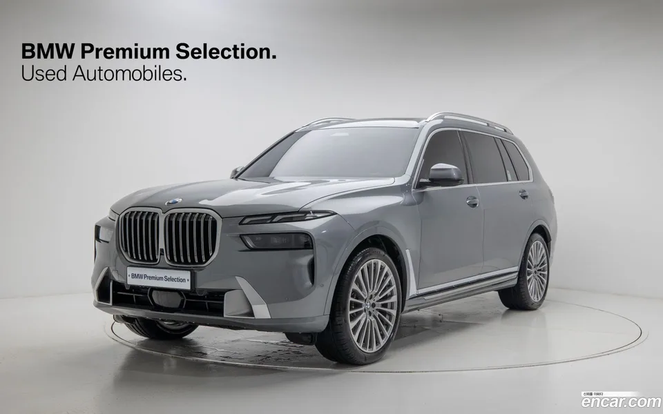 BMW X7 xDrive 40i 6 2025 — фото 1, купить с доставкой в Москву