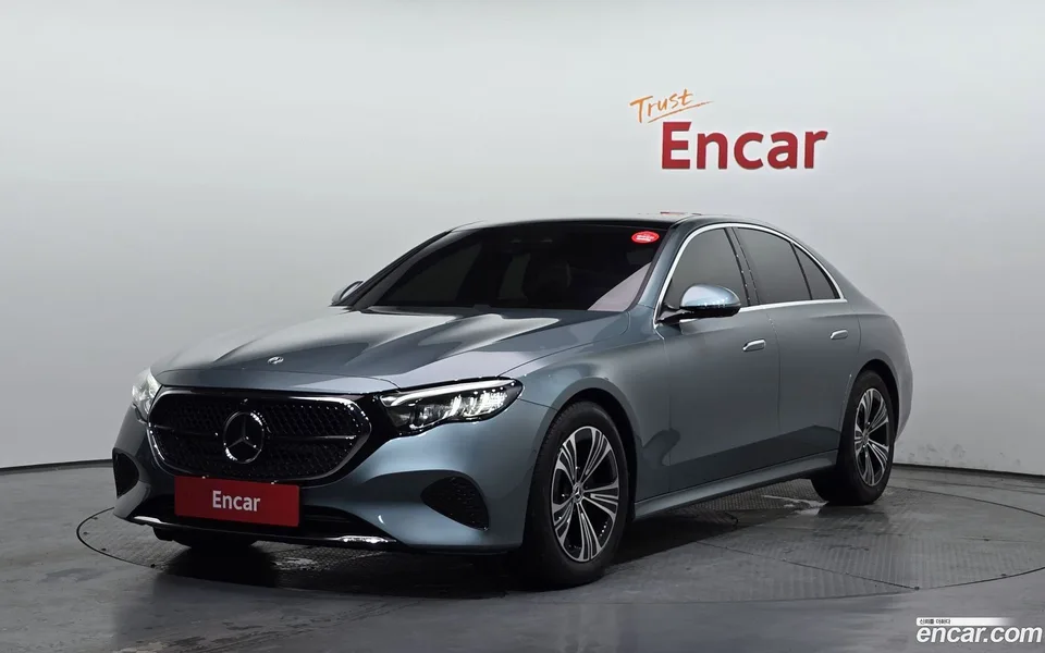 Mercedes-Benz E-Class E200 2025 — фото 1, купить с доставкой в Москву