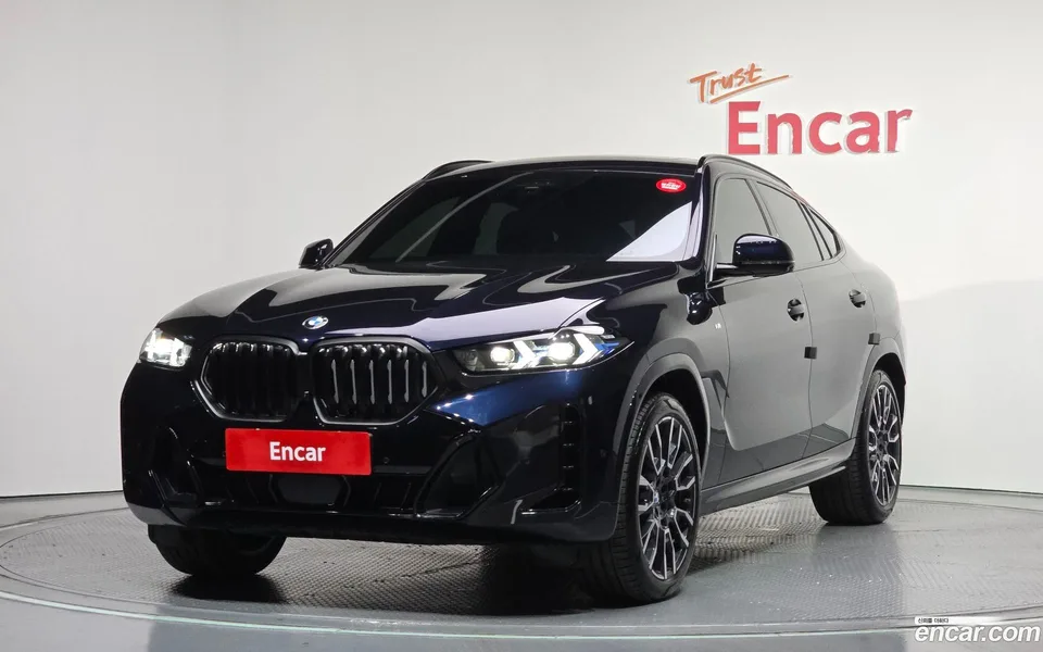 BMW X6 xDrive40i M 2024 — фото 1, купить с доставкой в Москву