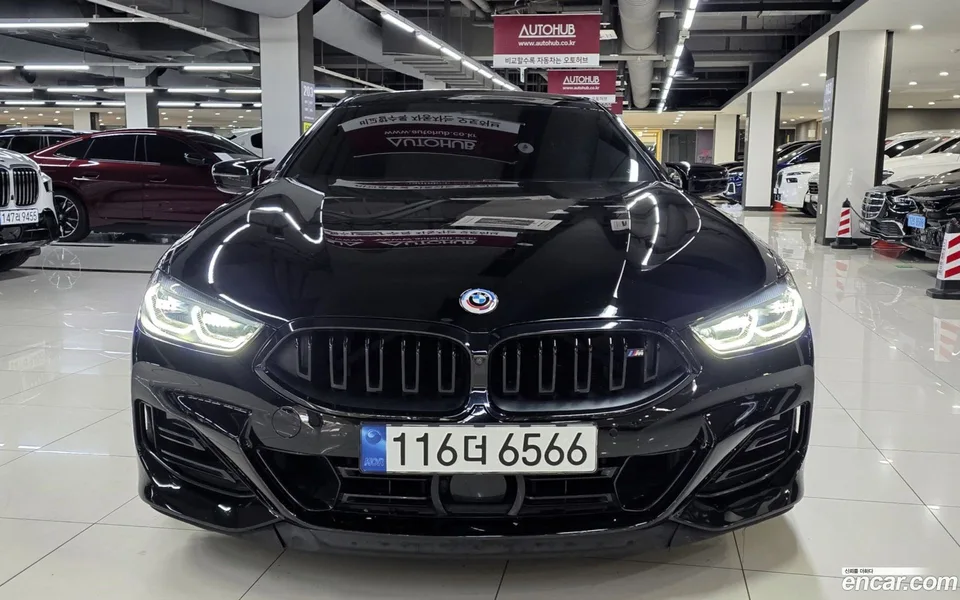 BMW 8 Series M850i xDrive 2022 — миниатюра 3