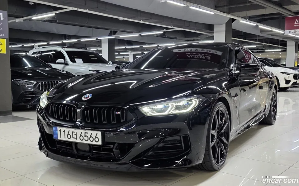 BMW 8 Series M850i xDrive 2022 — миниатюра 4