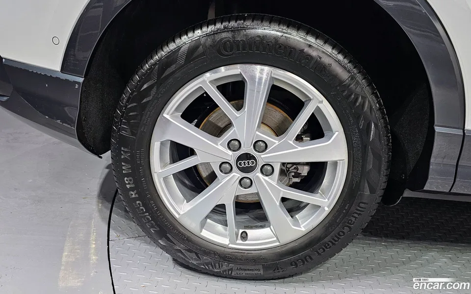 Audi Q3 35 TDI 2023 — миниатюра 2