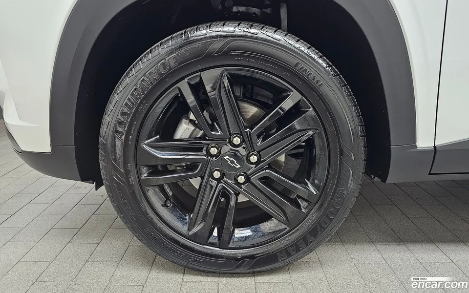 Chevrolet Trax Crossover 1.2 ACTIV 2023 — миниатюра 2