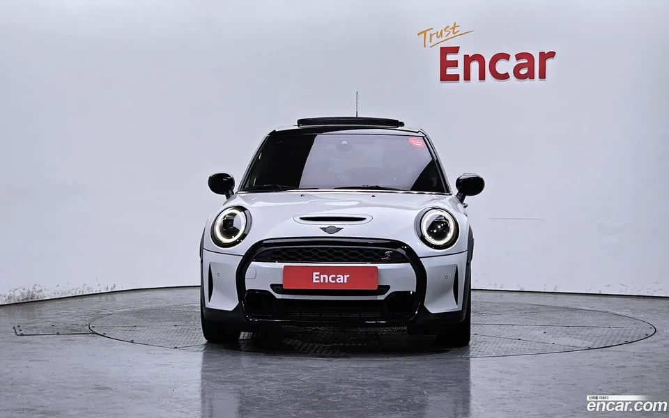 MINI Cooper S 5 2023 — миниатюра 3