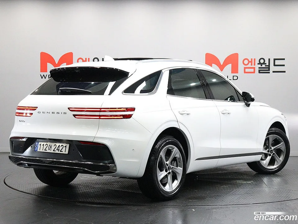 Genesis GV70 2.5T 2WD 2024 — миниатюра 4