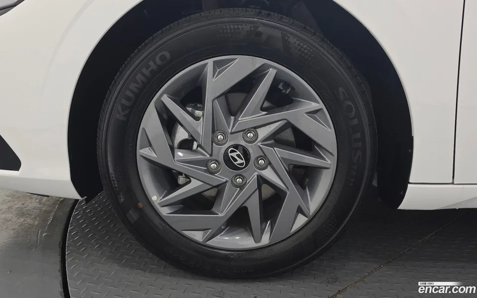 Hyundai Avante CN7 1.6 2025 — миниатюра 2