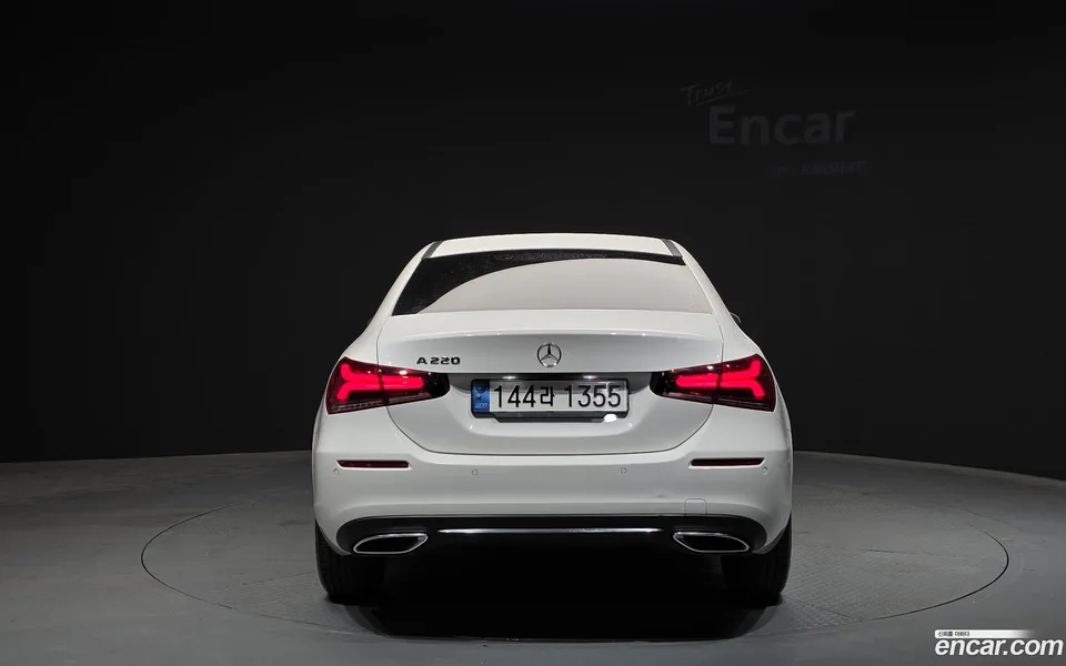 Mercedes-Benz A-Class A220 2023 — миниатюра 4