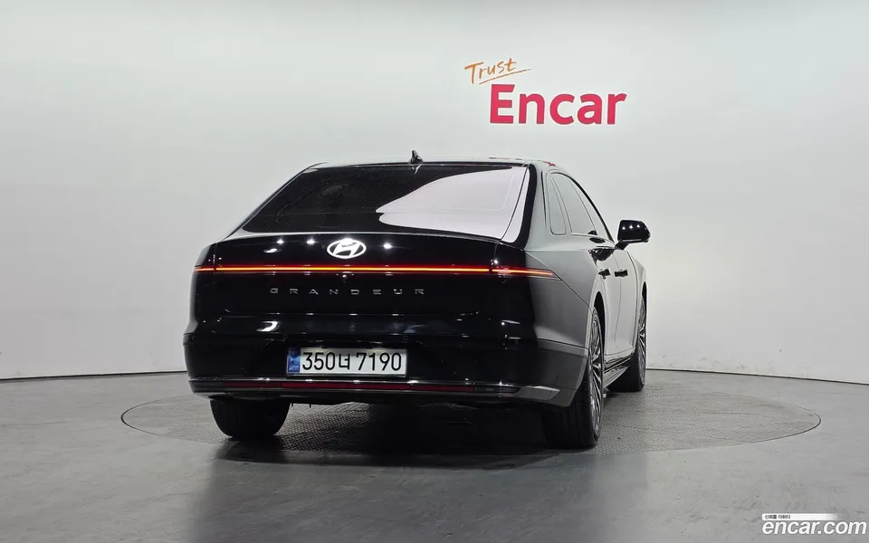 Hyundai Grandeur Hybrid 2023 — миниатюра 4