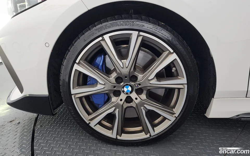 BMW 1 Series M135i xDrive 2024 — thumbnail 5