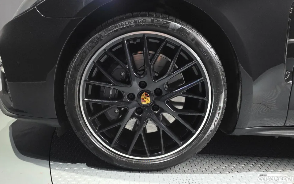 Porsche Panamera (971) 2.9 AWD E- 2023 — миниатюра 2