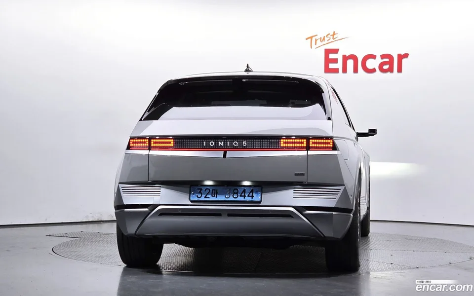 Hyundai Ioniq 5 AWD 2024 — миниатюра 4