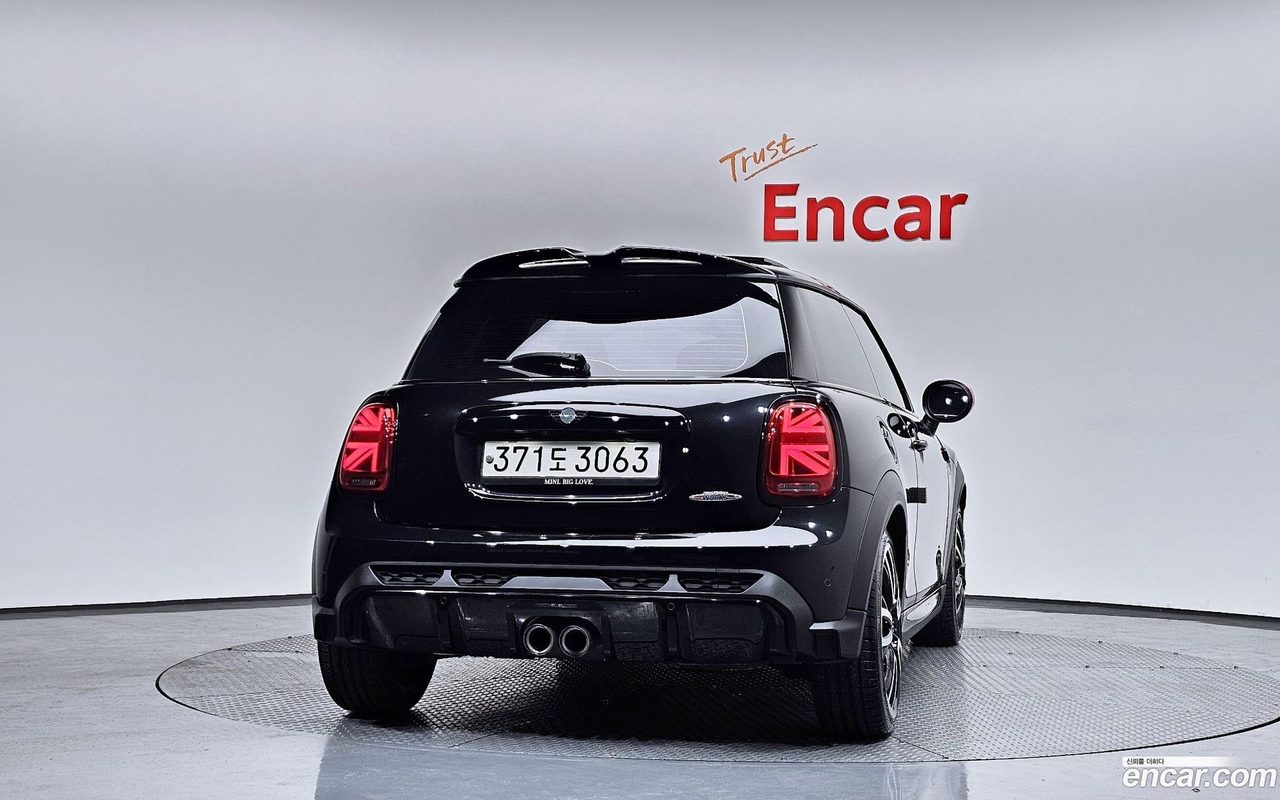MINI Cooper S 2023 — 4