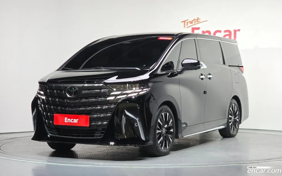Toyota Alphard 2.5 HEV AWD 2025 — фото 1, купить с доставкой в Москву