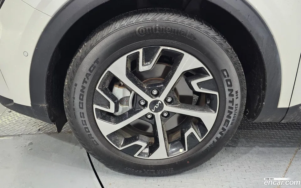 Kia Sportage Hybrid 4WD 2023 — миниатюра 5