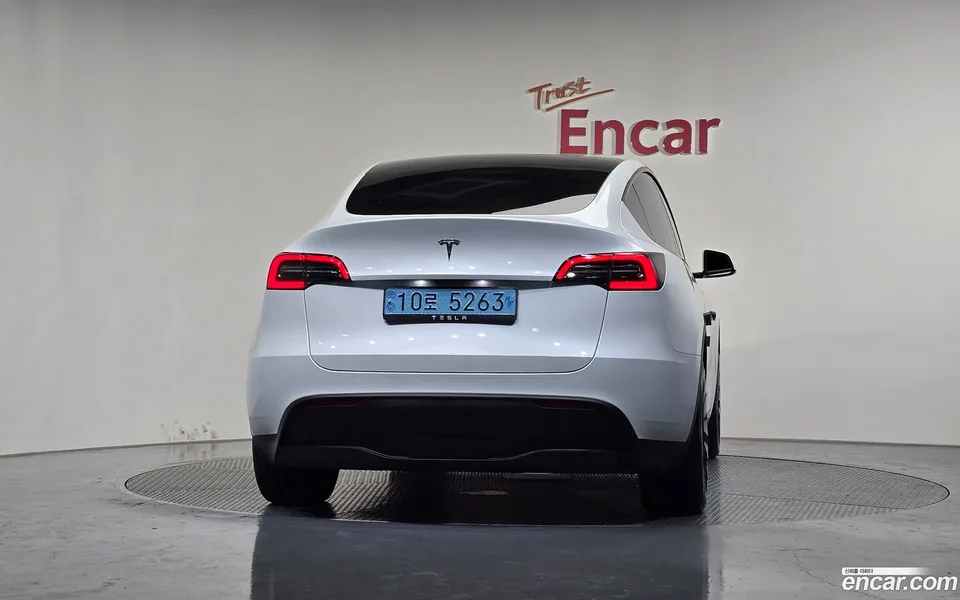 Tesla Model Y RWD 2024 — миниатюра 4