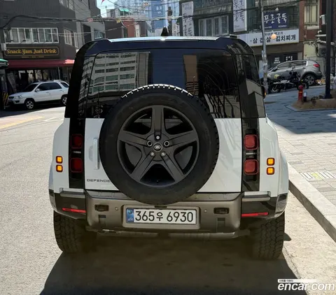 Land Rover Defender 2025 купить в Москве