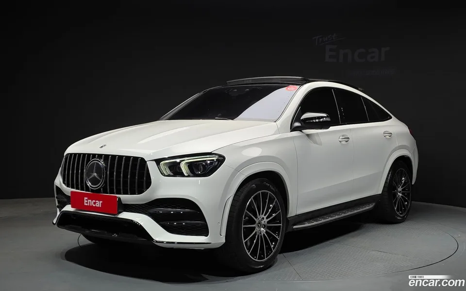 Mercedes-Benz GLE-Class GLE400d 4MATIC 2022 — фото 1, купить с доставкой в Москву
