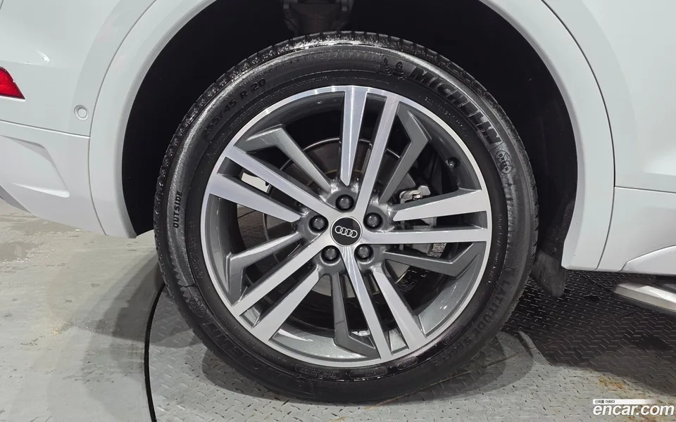 Audi Q5 45 TFSI 2023 — миниатюра 5