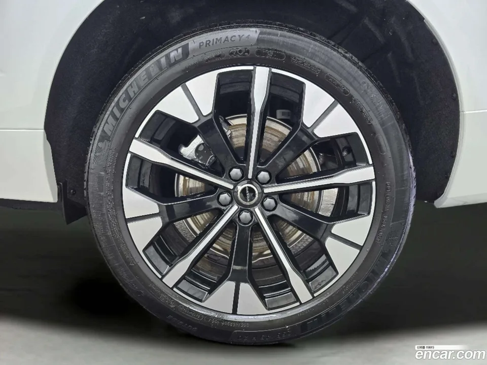 Volvo XC60 T8 2025 — миниатюра 2