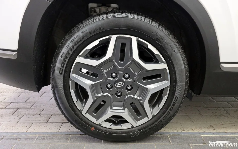 Hyundai SantaFe HEV 1.6 2WD 2023 — миниатюра 5