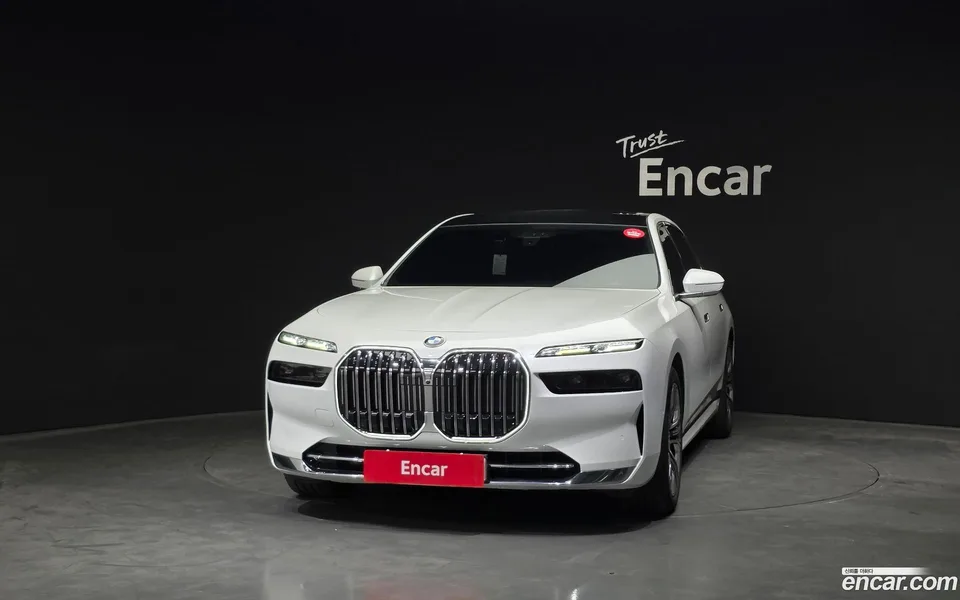BMW 7 Series 740i sDrive 2022 — миниатюра 3