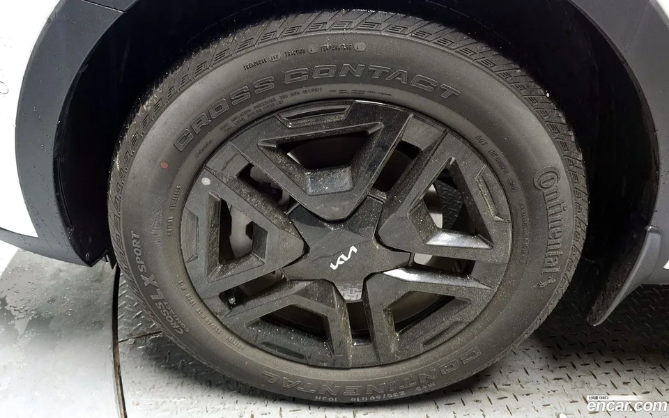 Kia Sorento HEV 1.6 2WD 2023 — миниатюра 2