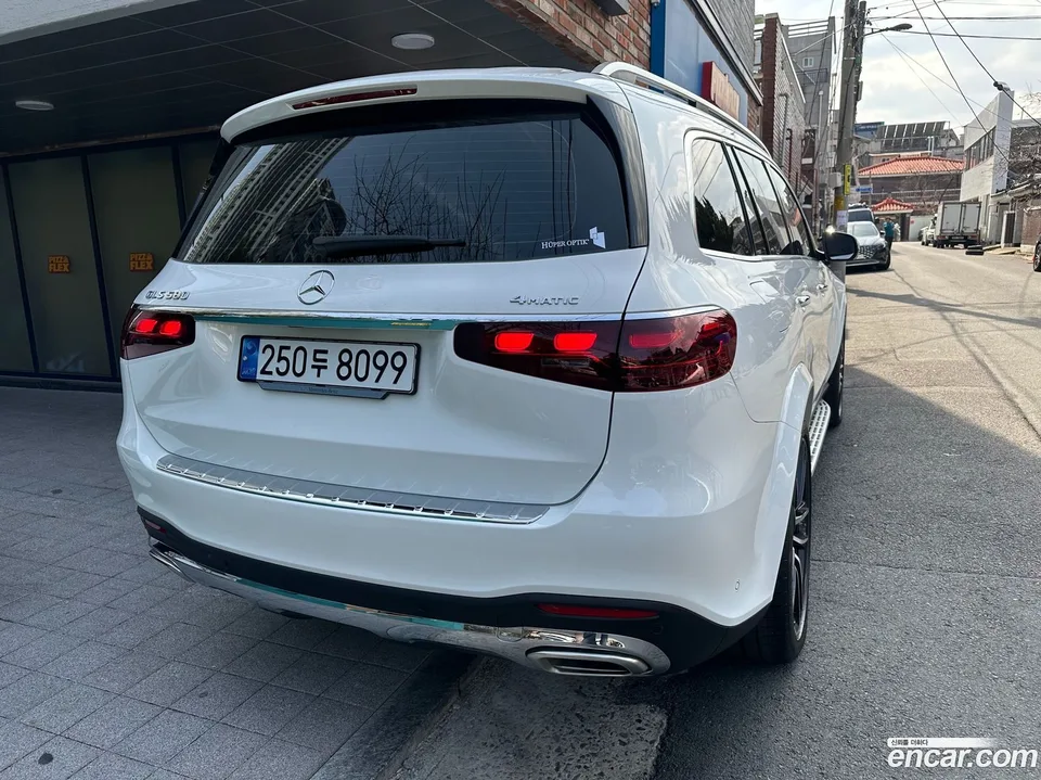 Mercedes-Benz GLS-Class GLS580 4MATIC 2024 — thumbnail 2