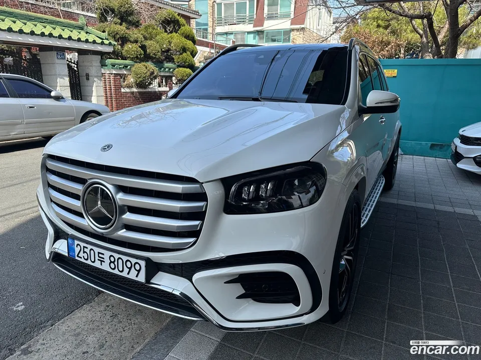 Mercedes-Benz GLS-Class GLS580 4MATIC 2024 — thumbnail 3