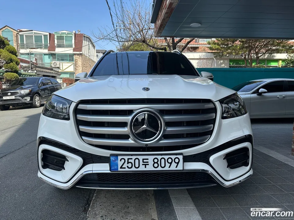 Mercedes-Benz GLS-Class GLS580 4MATIC 2024 — photo 1, buy with delivery to Moscow