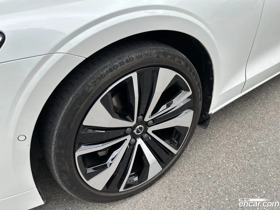 Volvo S60 B5 2023 — миниатюра 5