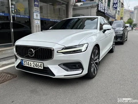 Volvo S60 2023 buy in Moscow