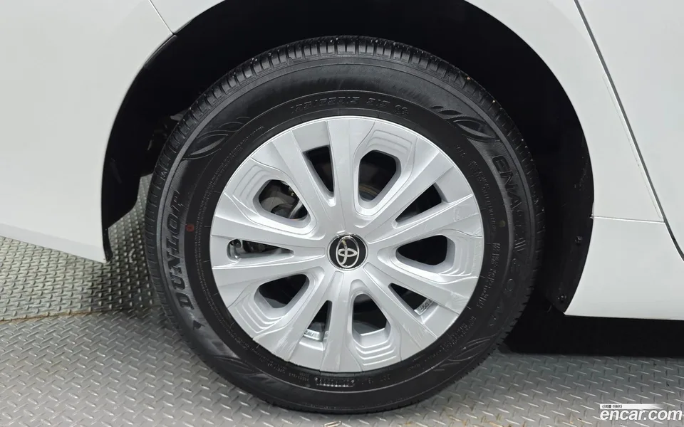 Toyota 4 1.8 2022 — миниатюра 2